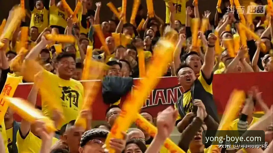 山西横扫青岛vs广厦卫冕之路：季后赛首轮G2复盘与前瞻